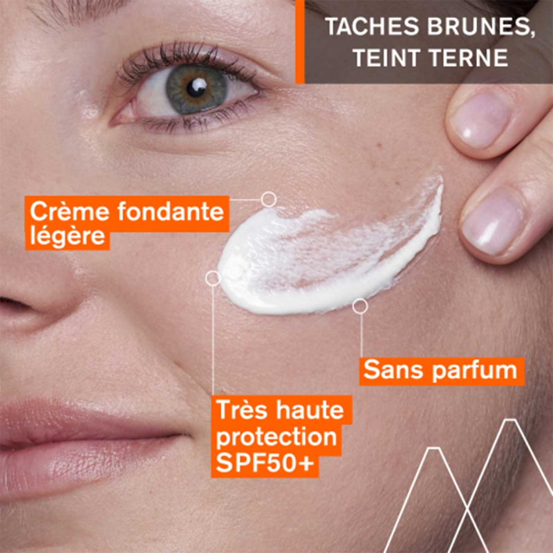 protège les zones traitées par acte dermatologique (laser, peeling superficiels, etc.)