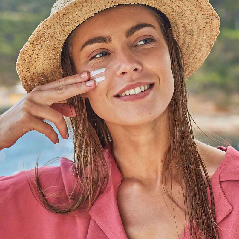 ecran isdin invisible