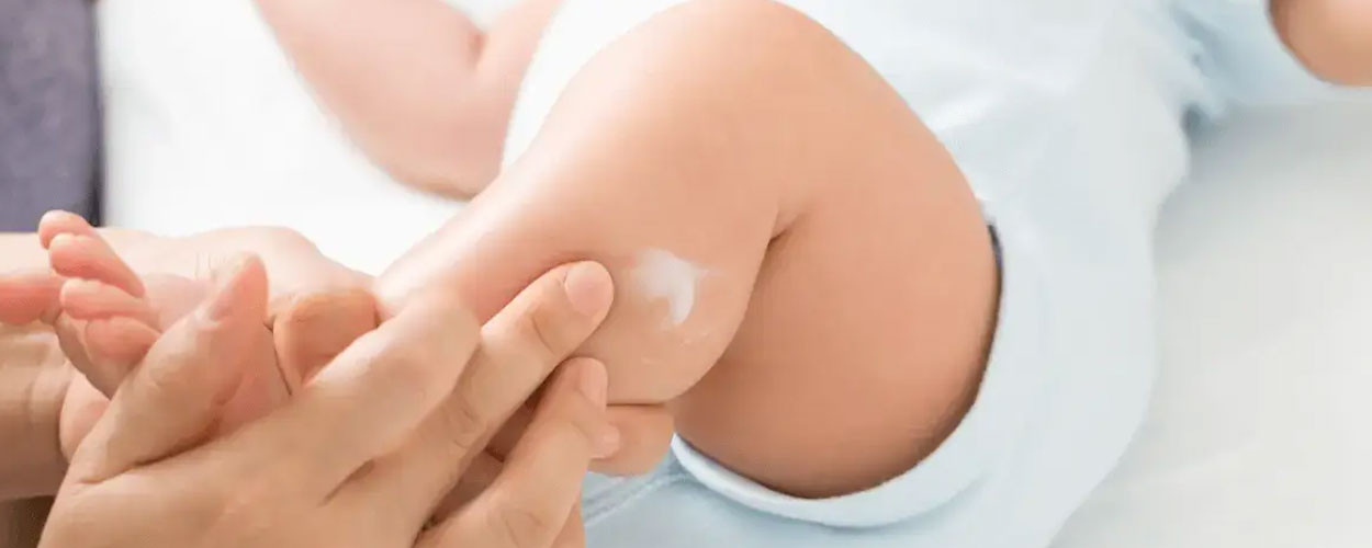 Les soins quotidiens et régulier du bébé